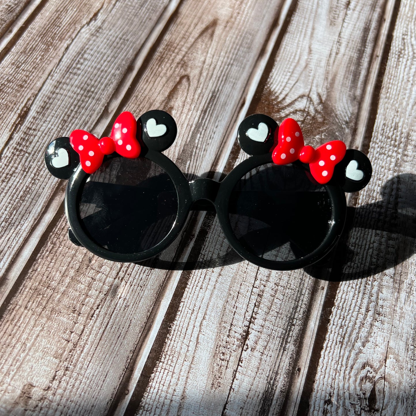 Minnie Mouse Sunglasses